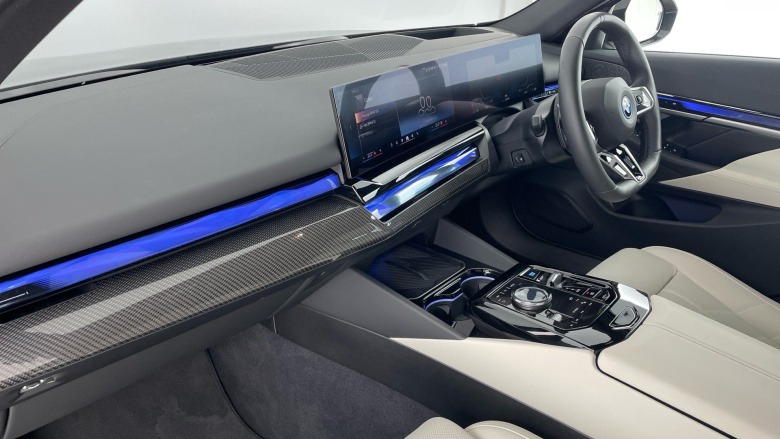 BMW i5 250kW eDrive40 M Sport Pro 84kWh 5dr Auto [Comf+] Electric Estate